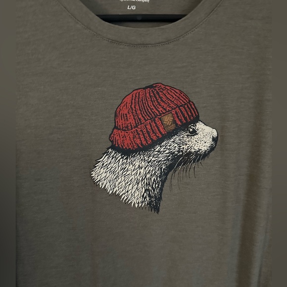 Columbia Soft Green Long Sleeved T Beaver with Beanie graphic Womens size Large - Picture 4 of 9